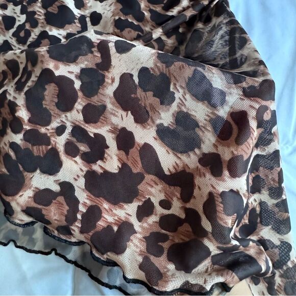 SHEIN Leopard Print Strapless Blouse - Picture 3 of 6